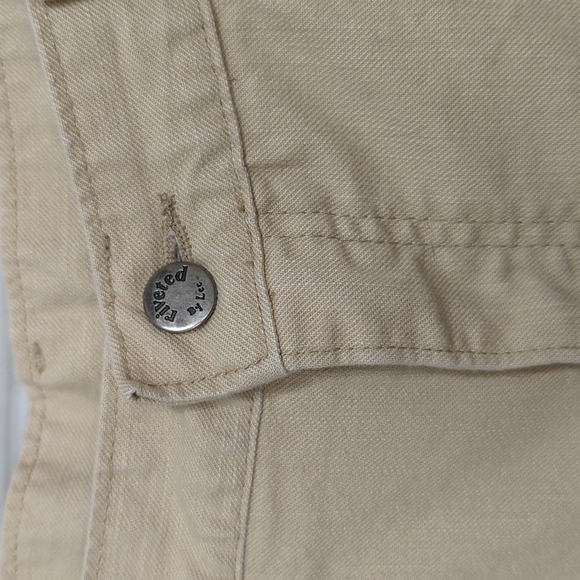 Vintage riveted by Lee high-waist khaki shorts size 14 - Picture 4 of 13